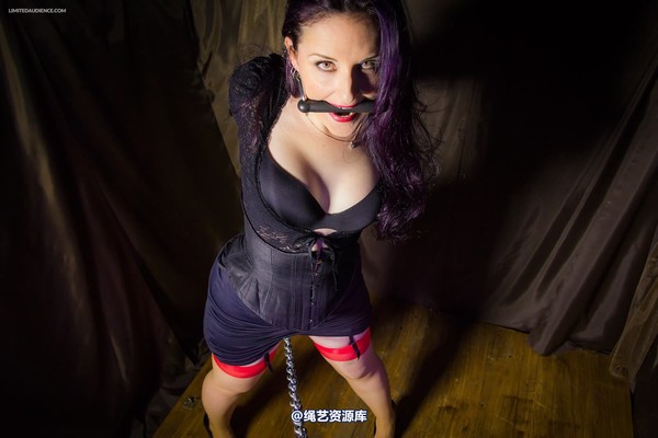 limitedaudience - 2014 caroline pierce chain gauntlet 第 20 张图片