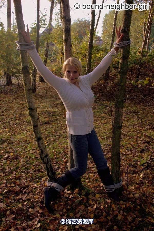 bound-neighbor-girl - Bambi - Tied up in the autumn woods Part 2 第 50 张图片