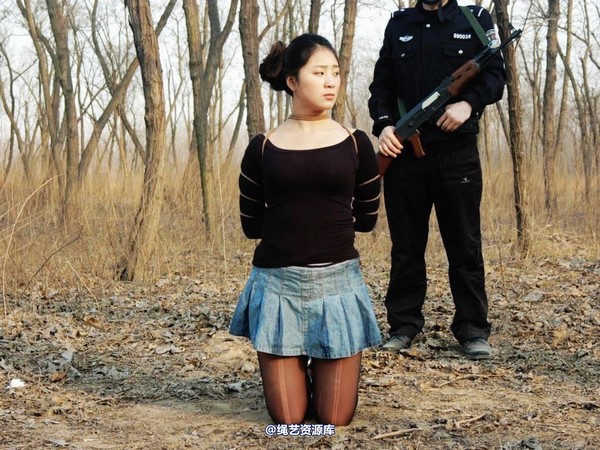 mj影视 - 2013-3-4陈沫踏青 黑丝美女最终的不归路 第 415 张图片