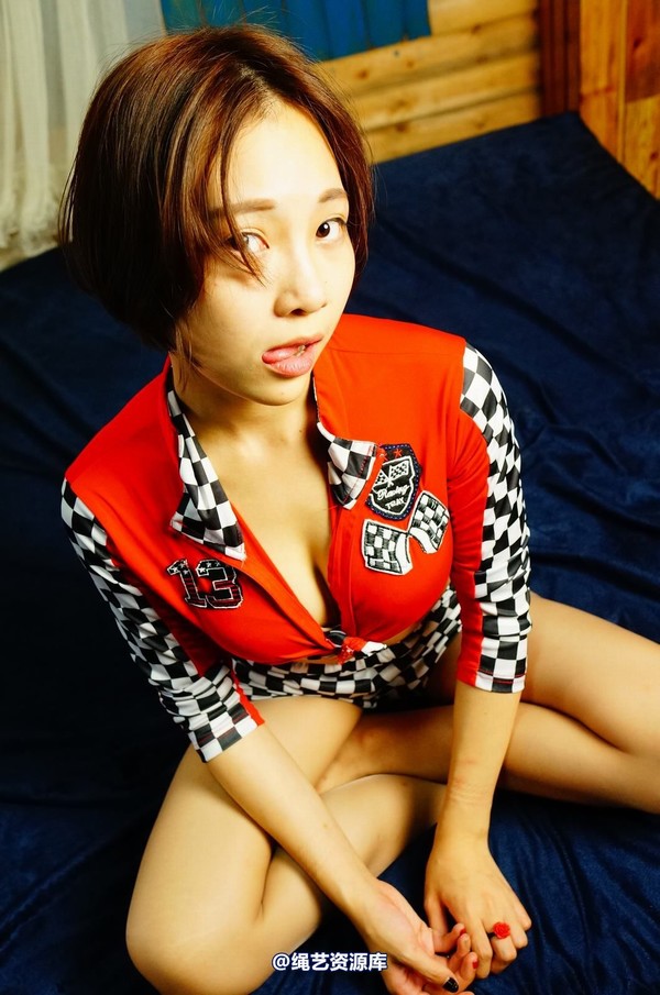 dk13美束馆 - 9.16-小仙儿赛车女郎-A120P 第 102 张图片