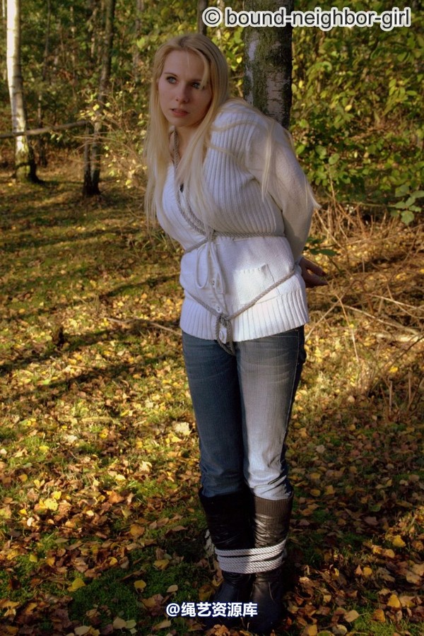 bound-neighbor-girl - Bambi - Tied up in the autumn woods Part 1 第 38 张图片
