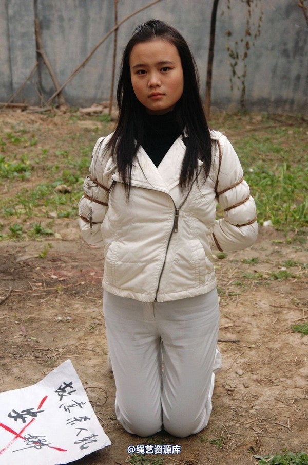 mj影视 - 安娜刑场2013-04-13 第 297 张图片