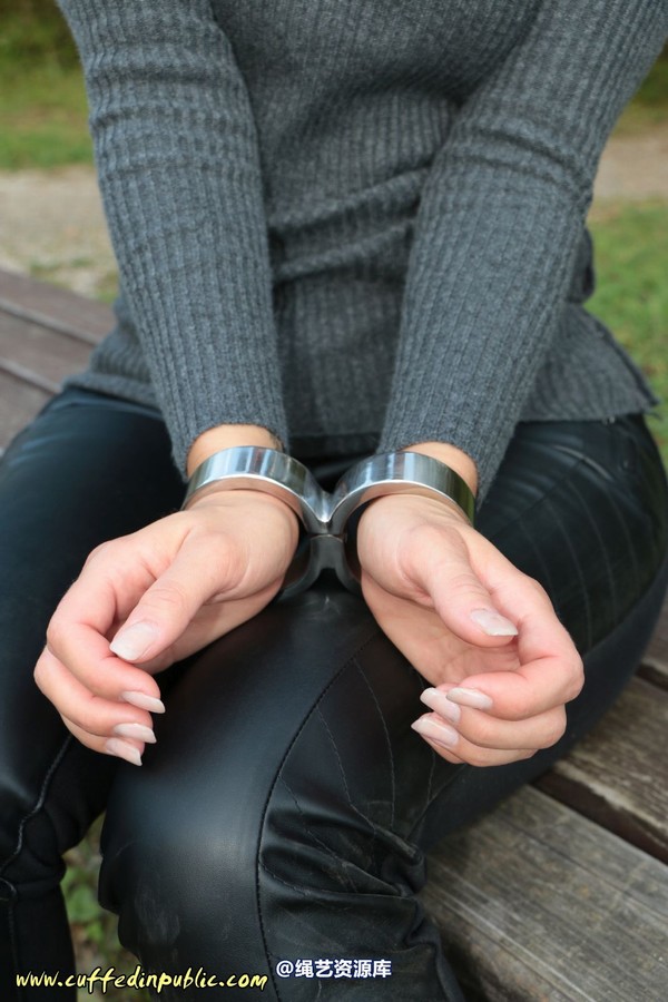 girlsinsteel - What can I do with legcuffs_ 第 45 张图片