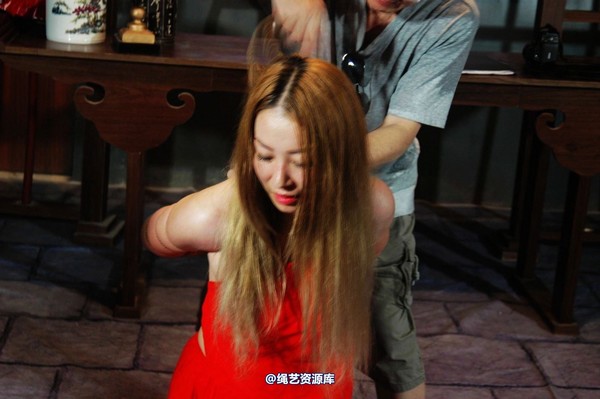 mj影视 - 血的代价梦境古大堂 女囚众生相2013-08-26 第 19 张图片
