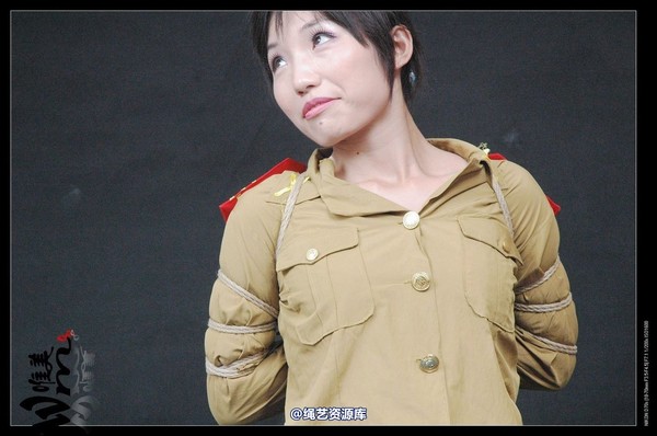 唯美之家 - 2008-08-06水柔军装 第 99 张图片