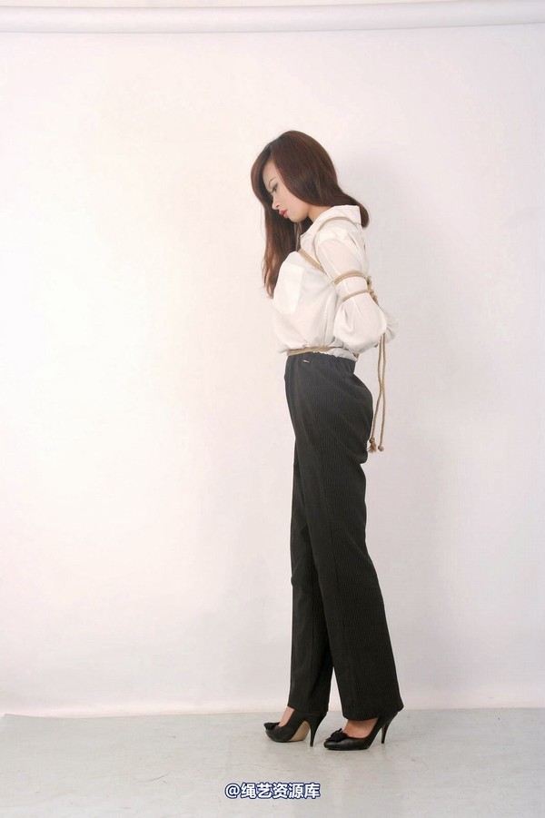 雅俗阁 - 2013-NO.13Model 雅春 第 3 张图片