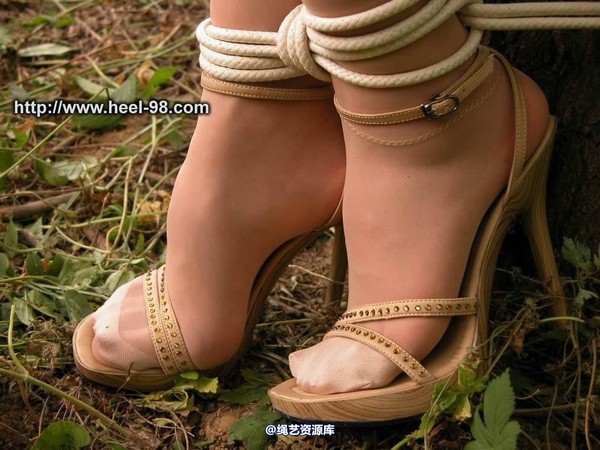 丽柜美束 - 2003-5 第 6 张图片