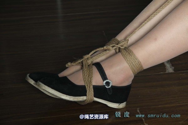 锐度主张 - 蓝旗袍捆绑堵嘴碧菡 第 4 张图片