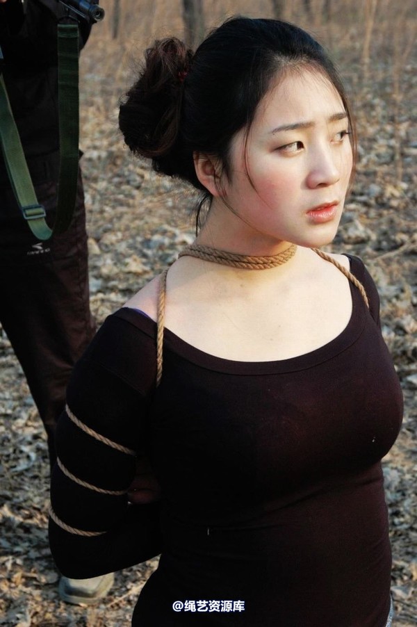 mj影视 - 2013-3-4陈沫踏青 黑丝美女最终的不归路 第 6 张图片