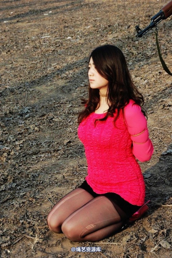 mj影视 - 2013-3-5陈沫踏青 黑丝美女最终的不归路 第 300 张图片