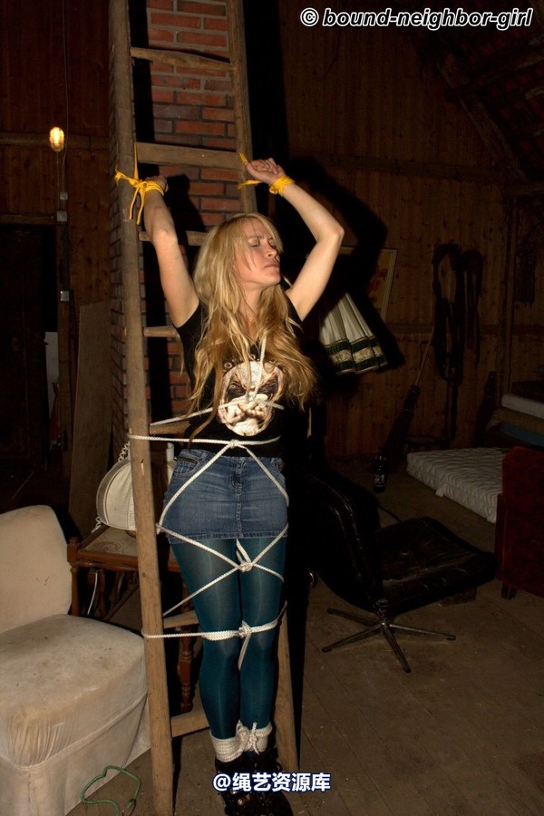 bound-neighbor-girl - Kate - Tied up in the attic 3 第 14 张图片