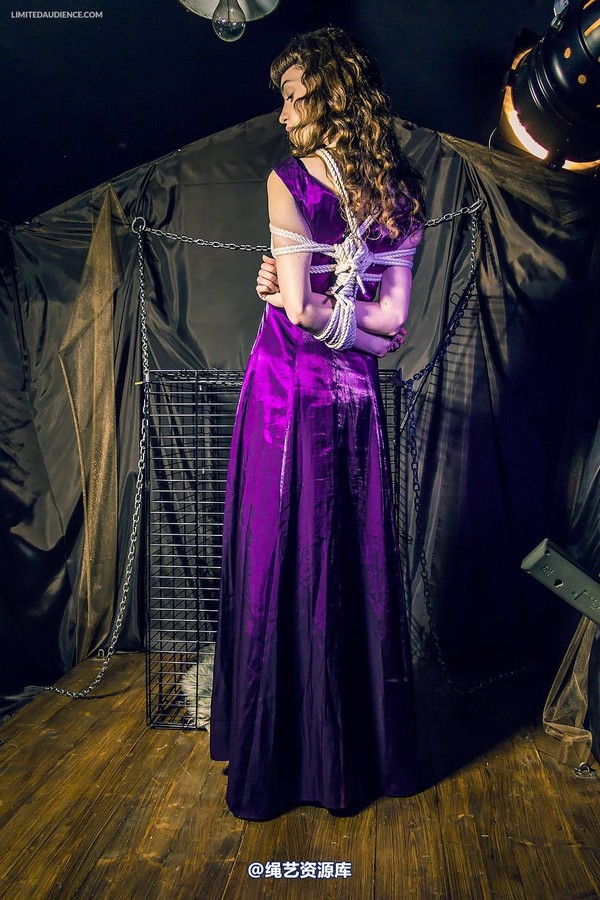 limitedaudience - 2013 fay before the cage 第 2 张图片