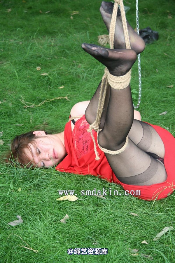 锐度主张 - 2009年第45期捆绑图（2009.9.4）模特：姗姗 月儿 第 4 张图片