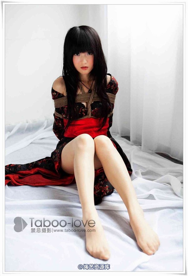 禁忌摄影 - No.009 小T ��光房�g�Y日本娃娃 第 10 张图片