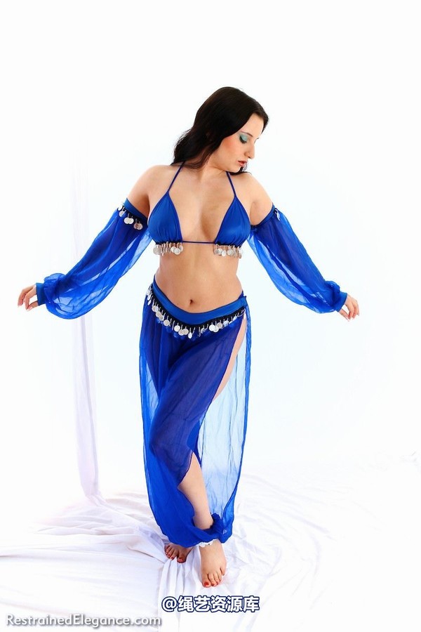 restrainedelegance - Jasmine deLaunay Harem Girl 第 2 张图片