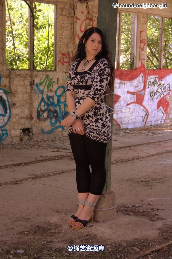 bound-neighbor-girl - Jasmin - Tied up in the ruins 1 第 14 张图片