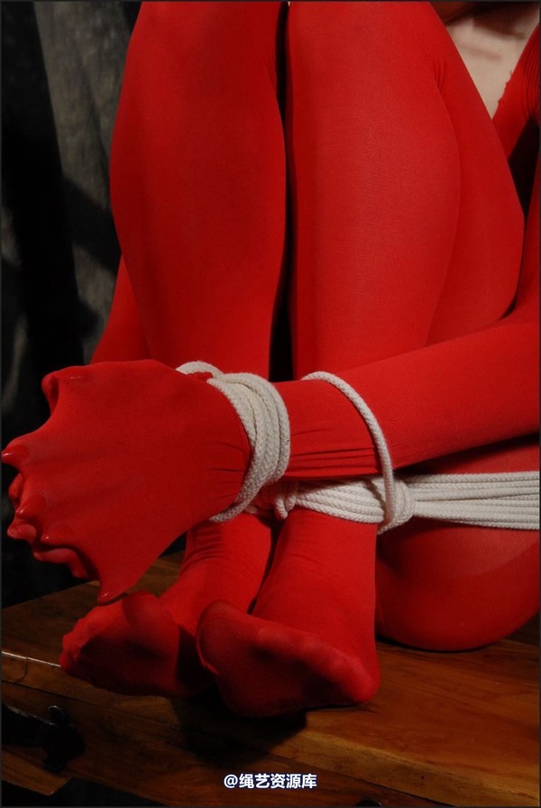 simplytied - Fawnya red encasement 第 30 张图片