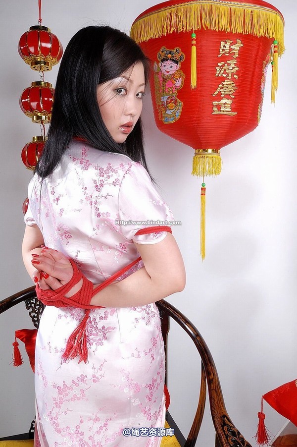 丽柜美束 - 2007-03-02 第 34 张图片