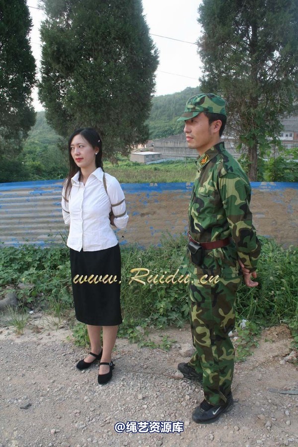 锐度主张 - 20071130第41期 宝宝室外捆绑图，有押解 第 82 张图片