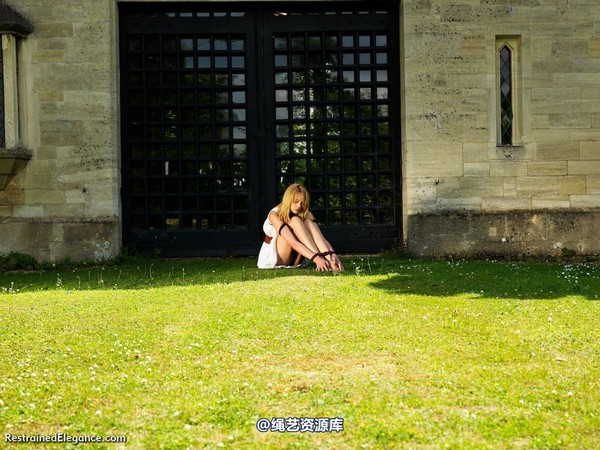 restrainedelegance - Droit de seigneur 第 7 张图片
