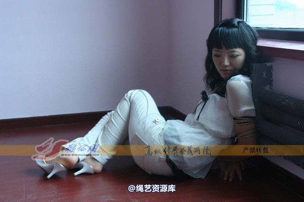 雅俗阁 - 20071206雅绪冷艳休闲装 第 20 张图片