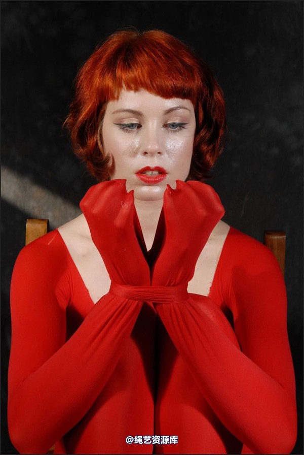 simplytied - Fawnya red encasement 第 12 张图片
