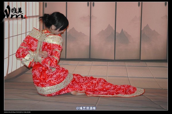 唯美之家 - 08-05-29盈盈汉服-护士装 第 65 张图片
