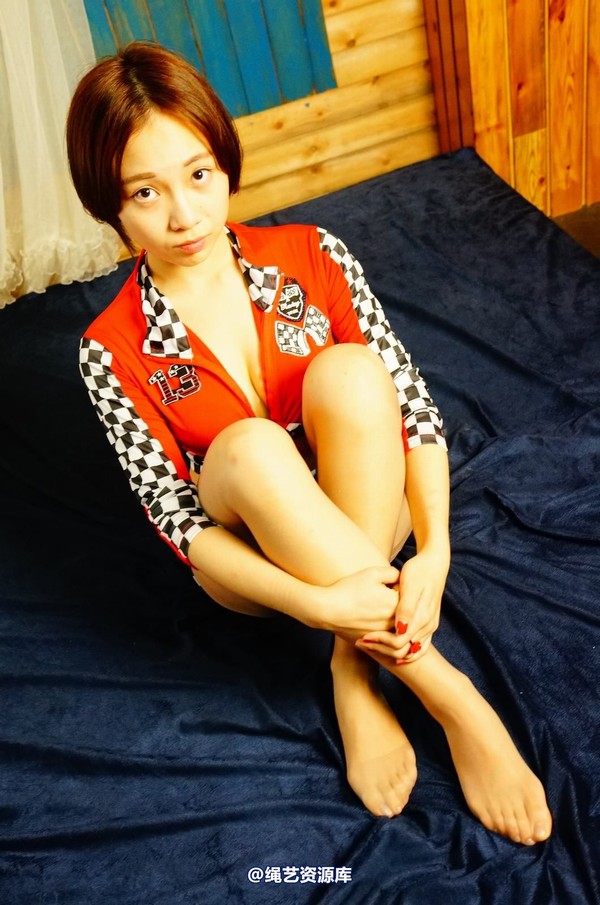 dk13美束馆 - 9.16-小仙儿赛车女郎-A120P 第 111 张图片
