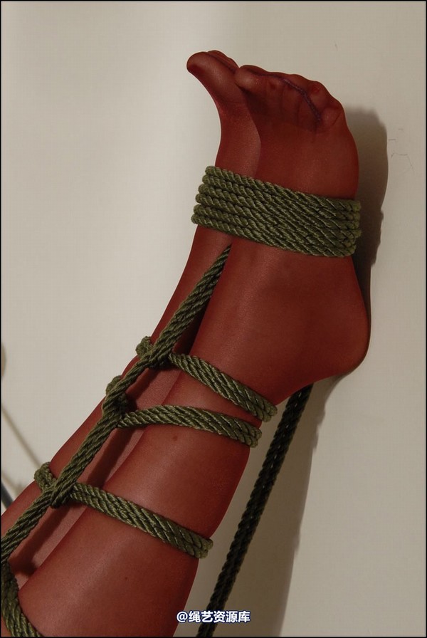 simplytied - Tina in body and  Wolfords 第 21 张图片