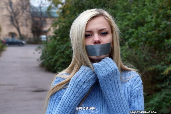 gaggedinpublic - gip403 第 41 张图片