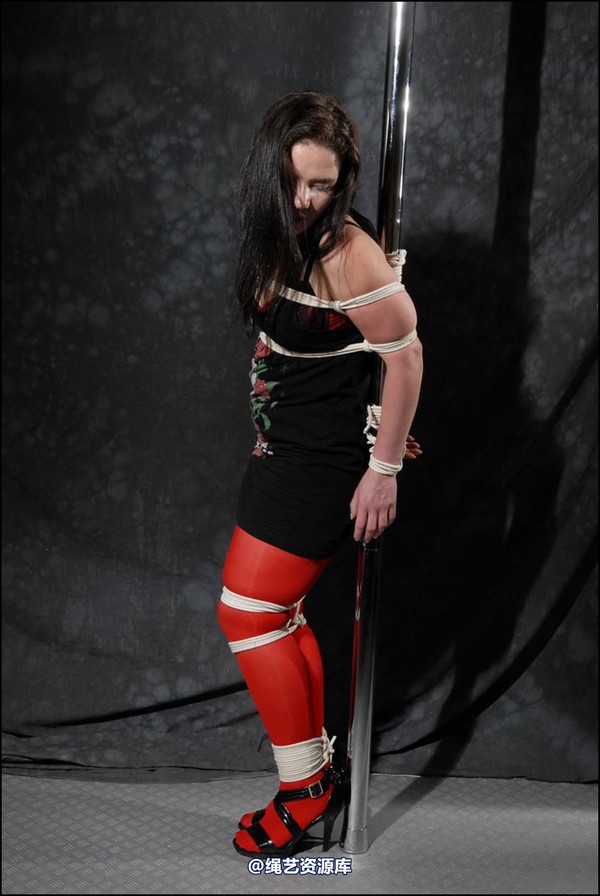 simplytied - Red on pole 第 19 张图片