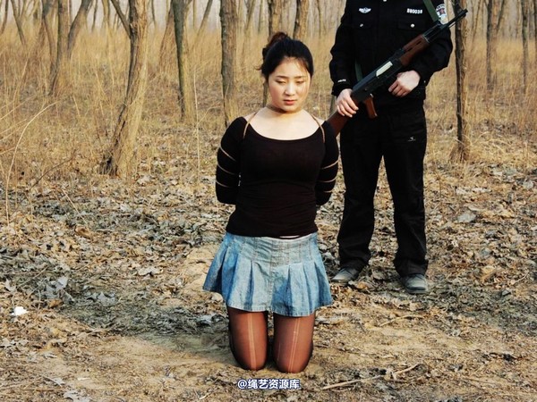 mj影视 - 2013-3-4陈沫踏青 黑丝美女最终的不归路 第 421 张图片