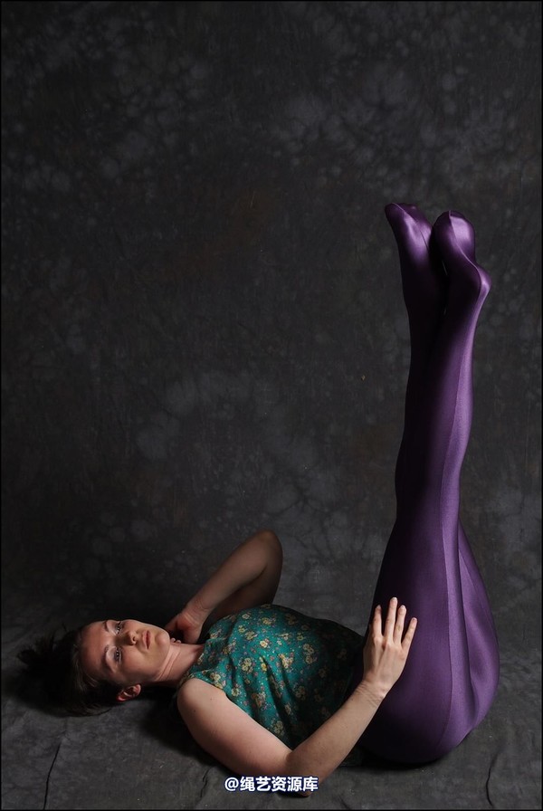 simplytied - Very nice purple tights 第 7 张图片