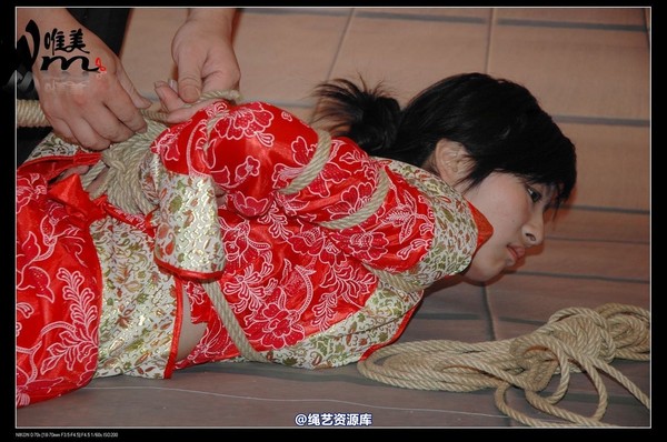 唯美之家 - 08-05-29盈盈汉服-护士装 第 134 张图片