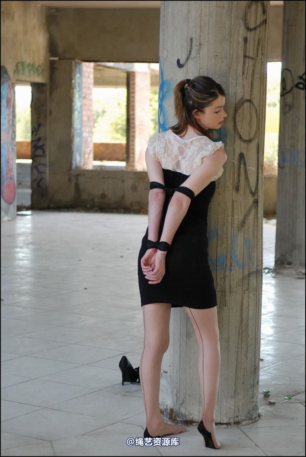 simplytied - Contrast seams in Spain 第 9 张图片