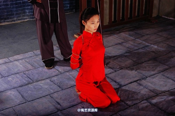 mj影视 - 倾心 玲珑女囚 第 3 张图片