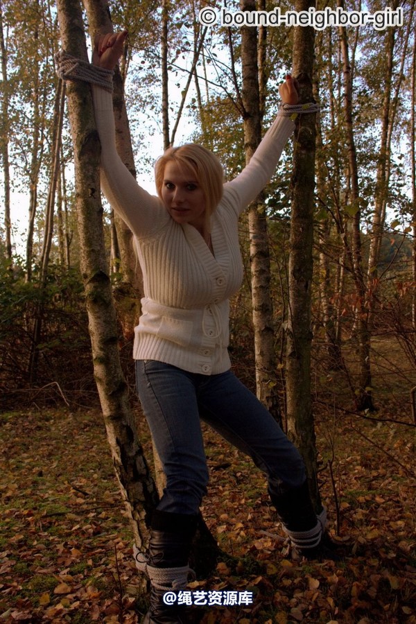 bound-neighbor-girl - Bambi - Tied up in the autumn woods Part 2 第 35 张图片