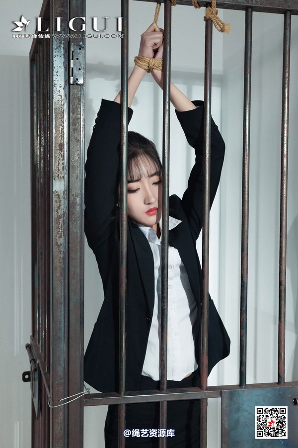 丽柜美束 - 2019-02-15 OL麻绳惩戒 王欣竹 第 20 张图片
