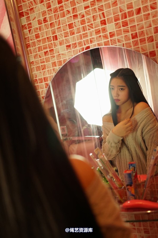 dk13美束馆 - 11.15-娃娃灰毛衣A-190P 第 76 张图片
