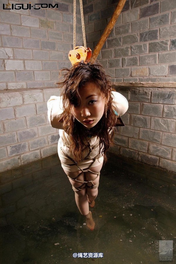 丽柜美束 - 2008-11-07 露露 3 第 15 张图片