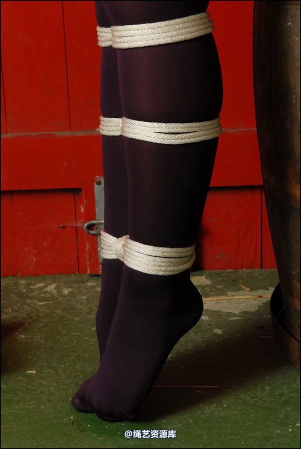simplytied - Standing tie 第 27 张图片