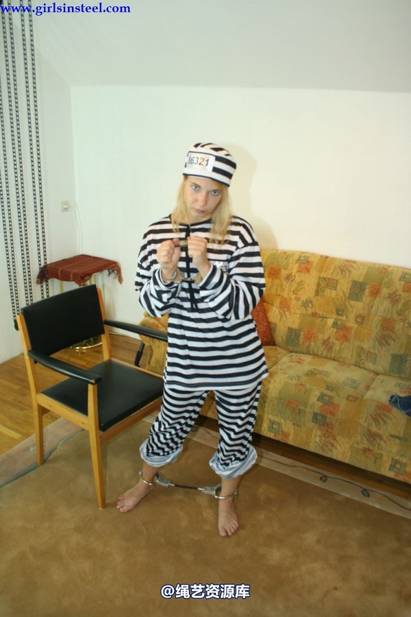 girlsinsteel - 2 dangerous girls as convicts 第 47 张图片
