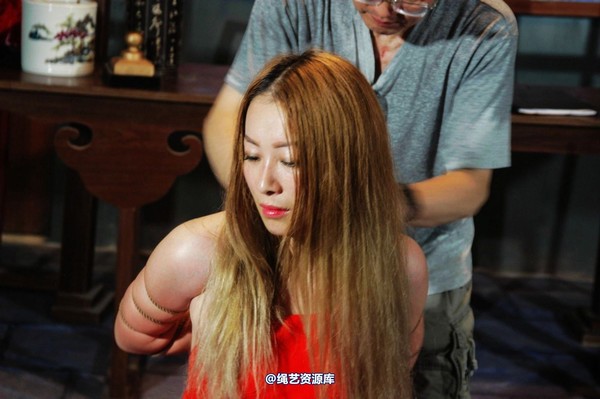 mj影视 - 血的代价梦境古大堂 女囚众生相2013-08-26 第 30 张图片