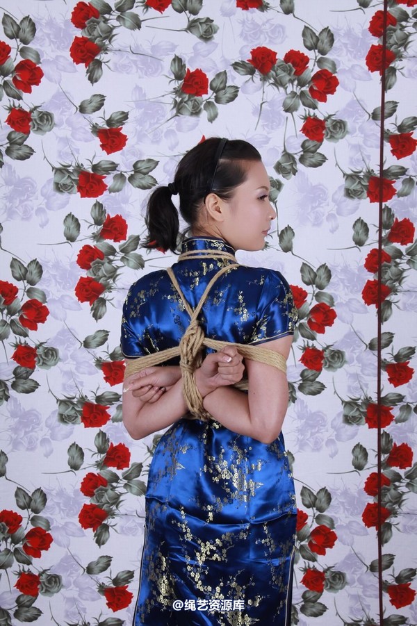 神艺缘 - 123-豪爽美女穿上旗袍，绑起来一样风情万钟 第 9 张图片
