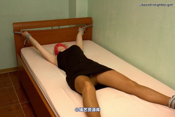 bound-neighbor-girl - Cindy - Tied at Home 1 第 19 张图片