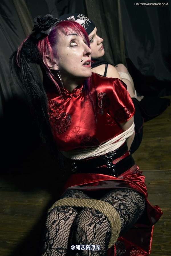 limitedaudience - 2012 beckykat loltaru back to back 第 2 张图片