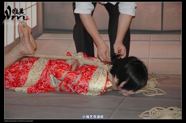 唯美之家 - 08-05-29盈盈汉服-护士装 第 240 张图片