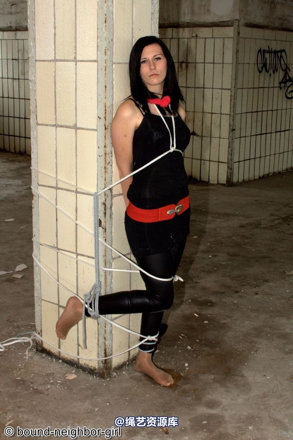 bound-neighbor-girl - Angel - Tied up in the ruins 2 第 25 张图片