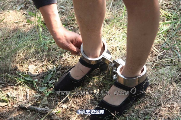 锐度主张 - 第六届锦绣江南-金属镣铐模特：玲玲 第 51 张图片