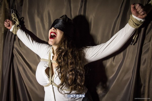 limitedaudience - 2014 jewell marceau three days of captivity 2 第 16 张图片